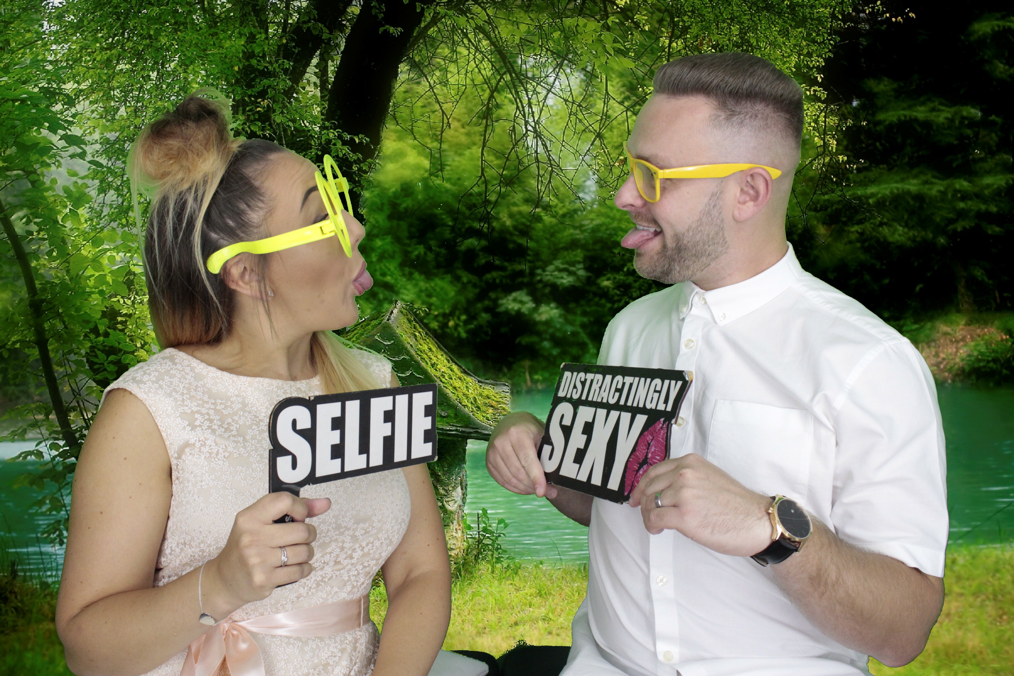 Mr & Mrs Harvey | View more photos from the event at gallery.myphotoboothexperience.co.uk/u/MyPhotoBoothExperienceLtd/Mr-Mrs-Harvey